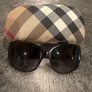 Burberry sunglasses with case